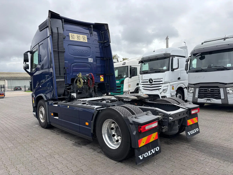 Volvo FH 500 Globetrotter Euro 6 - Тягач: фото 3 Volvo FH 500 Globetrotter Euro 6 - Тягач: фото 3