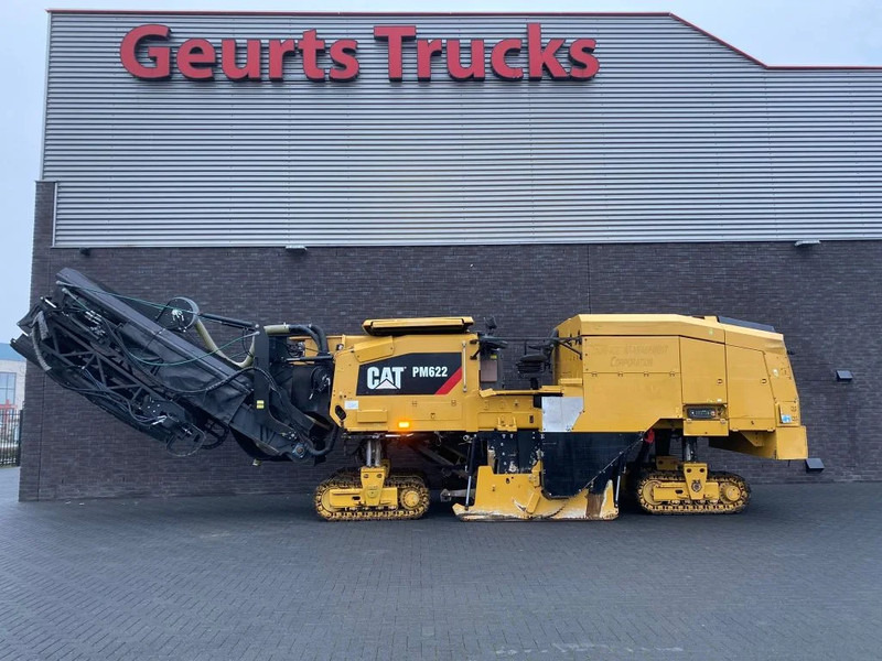 Caterpillar PM622 CRAWLER PROFILER/ASFALTFREESMACHINE/ASPHALTFRÄSEN-MASCHINE - Асфальтоукладочная техника: фото 2 Caterpillar PM622 CRAWLER PROFILER/ASFALTFREESMACHINE/ASPHALTFRÄSEN-MASCHINE - Асфальтоукладочная техника: фото 2