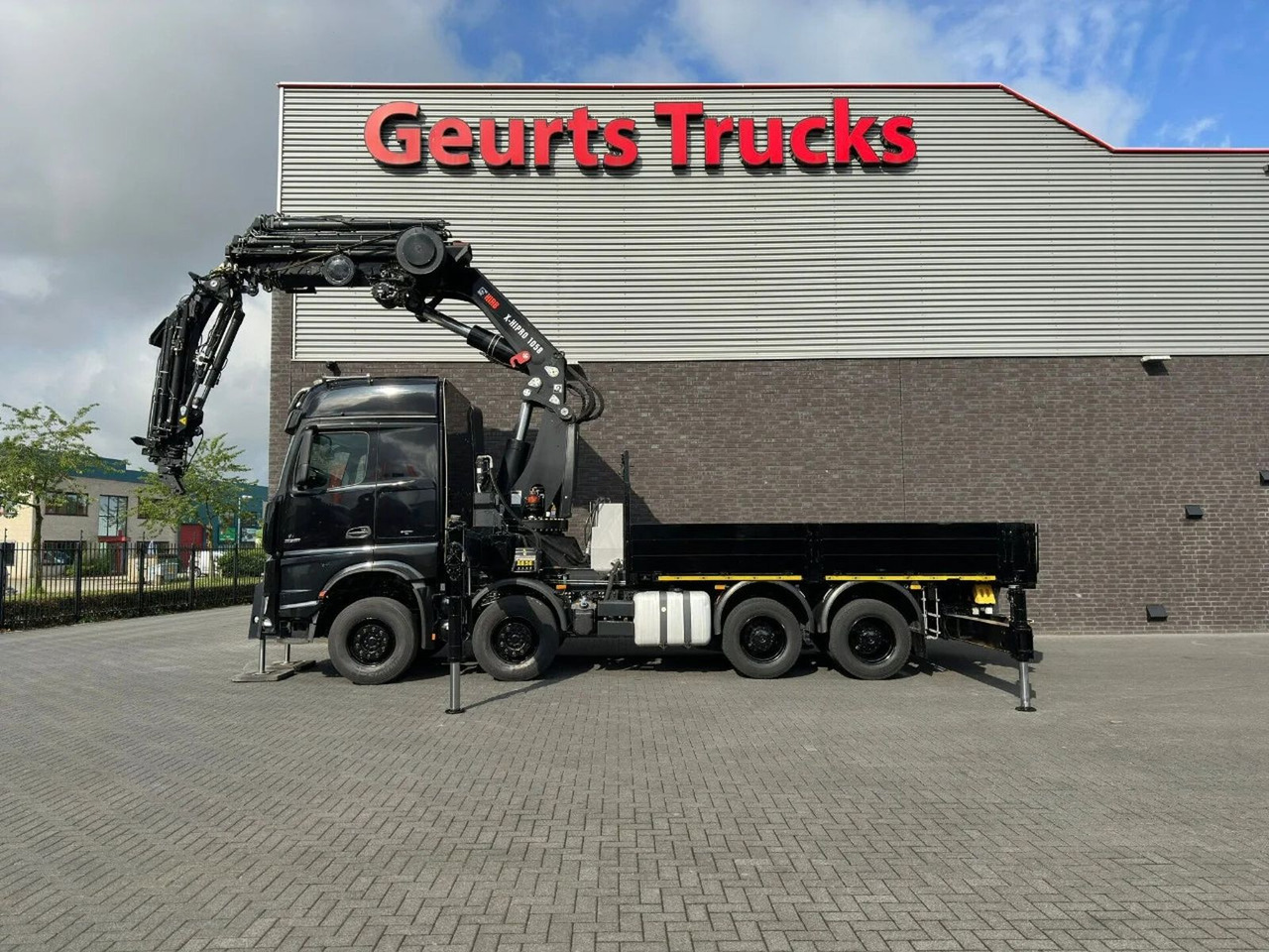 Автоманипулятор Mercedes-Benz Arocs 3251 8X4 + HIAB 1058 E-8 + JIB 150X-6 JDC: фото 5