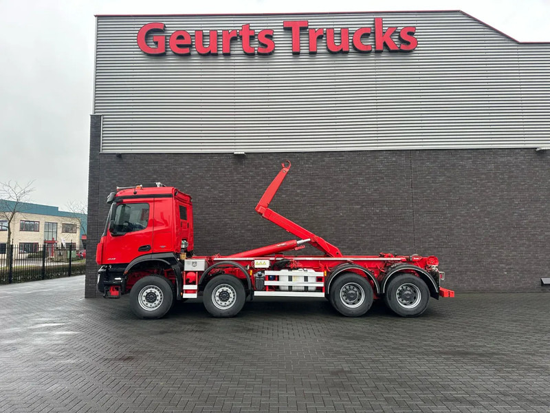 Mercedes-Benz Arocs 8X4 VDL S-30-6600 HAAKARMSYSTEEM/ABROLLKIPPER/HOOKLIFT - Тросовый мультилифт: фото 1 Mercedes-Benz Arocs 8X4 VDL S-30-6600 HAAKARMSYSTEEM/ABROLLKIPPER/HOOKLIFT - Тросовый мультилифт: фото 1