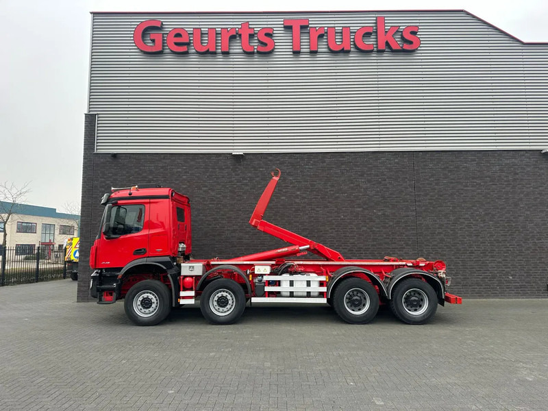 Mercedes-Benz Arocs 8X4 VDL S-30-6600 HAAKARMSYSTEEM/ABROLLKIPPER/HOOKLIFT - Тросовый мультилифт: фото 1 Mercedes-Benz Arocs 8X4 VDL S-30-6600 HAAKARMSYSTEEM/ABROLLKIPPER/HOOKLIFT - Тросовый мультилифт: фото 1