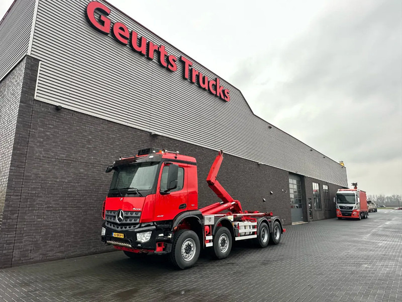 Mercedes-Benz Arocs 8X4 VDL S-30-6600 HAAKARMSYSTEEM/ABROLLKIPPER/HOOKLIFT - Тросовый мультилифт: фото 2 Mercedes-Benz Arocs 8X4 VDL S-30-6600 HAAKARMSYSTEEM/ABROLLKIPPER/HOOKLIFT - Тросовый мультилифт: фото 2