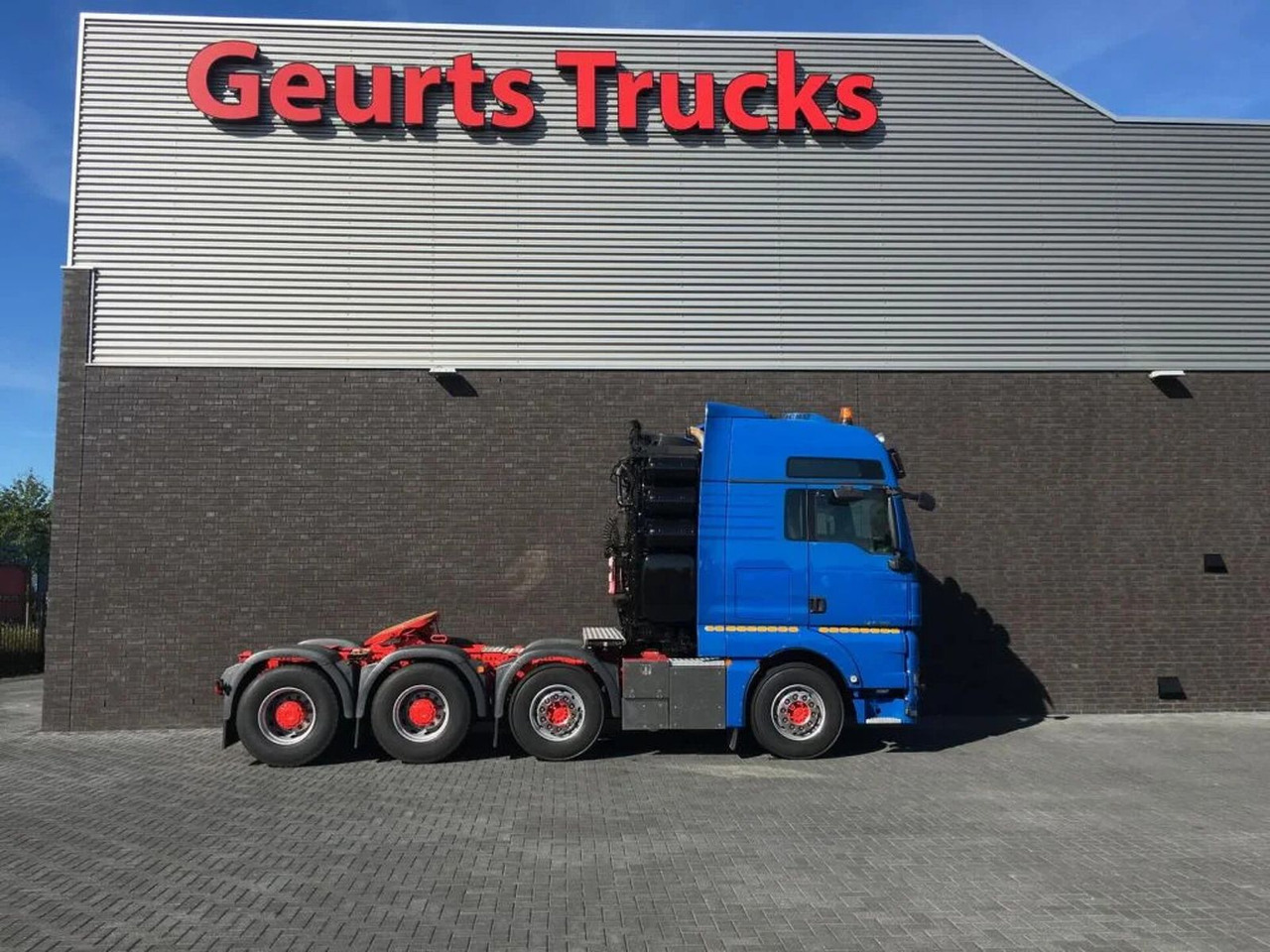 MAN TGX 41.680 V8 8X4 HEAVY DUTY TRACTOR 250 TONS - Тягач: фото 4 MAN TGX 41.680 V8 8X4 HEAVY DUTY TRACTOR 250 TONS - Тягач: фото 4