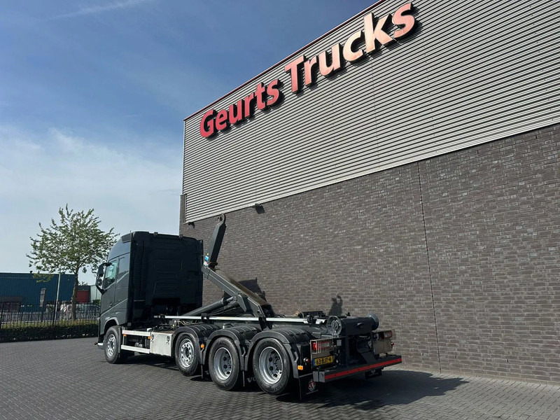 Volvo FH 540 8X2 TRIPLE VDL S30-6700 HAAKARMSYSTEEM / ABROLLKIPPER / HOOKLIFT - Крюковой мультилифт: фото 3 Volvo FH 540 8X2 TRIPLE VDL S30-6700 HAAKARMSYSTEEM / ABROLLKIPPER / HOOKLIFT - Крюковой мультилифт: фото 3