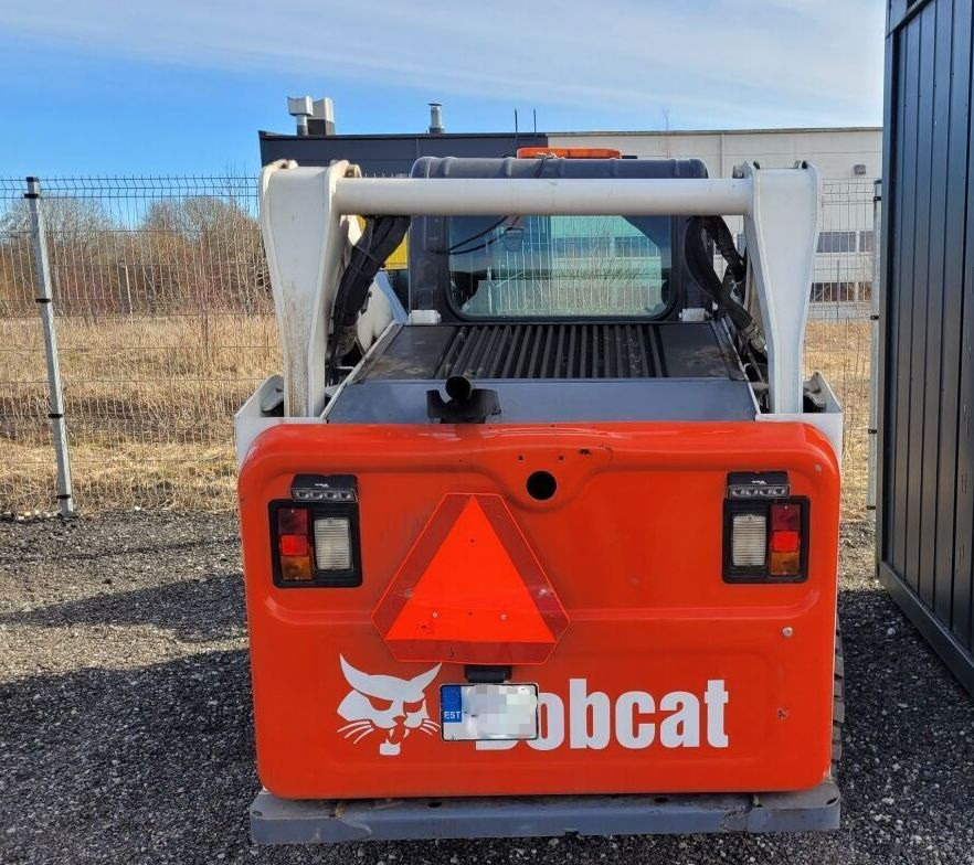 BOBCAT S530 - Мини-погрузчик с бортовым поворотом: фото 3 BOBCAT S530 - Мини-погрузчик с бортовым поворотом: фото 3