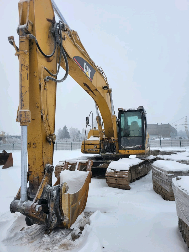 CATERPILLAR 320D - Гусеничный экскаватор: фото 1 CATERPILLAR 320D - Гусеничный экскаватор: фото 1