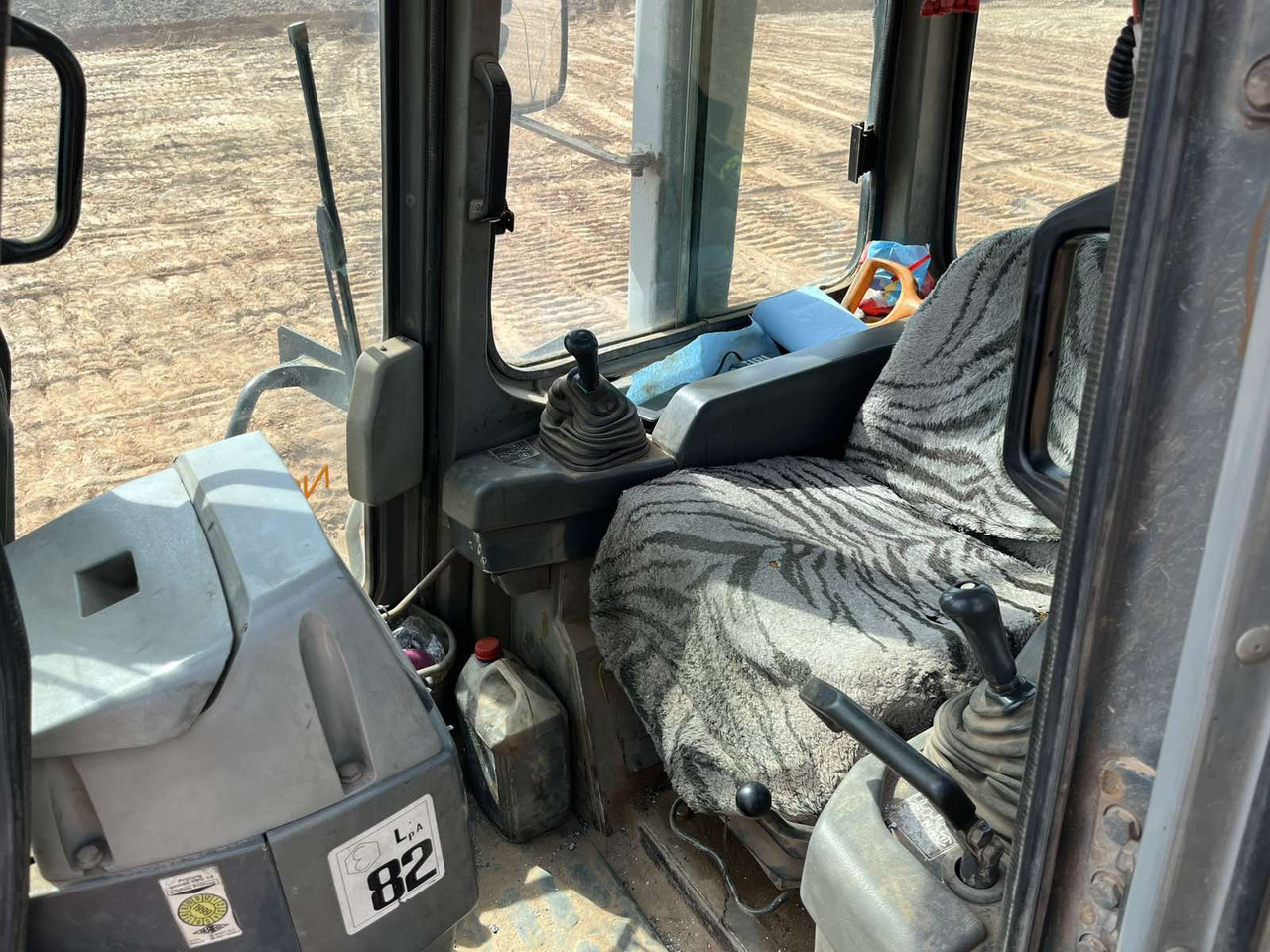 KOMATSU D65EX - Бульдозер: фото 4 KOMATSU D65EX - Бульдозер: фото 4