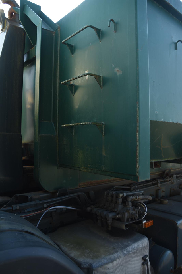 SCANIA P94 220 - Самосвал: фото 4 SCANIA P94 220 - Самосвал: фото 4