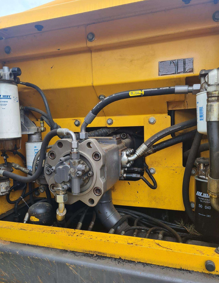 VOLVO EC 210 C long boom 15m - Гусеничный экскаватор: фото 3 VOLVO EC 210 C long boom 15m - Гусеничный экскаватор: фото 3