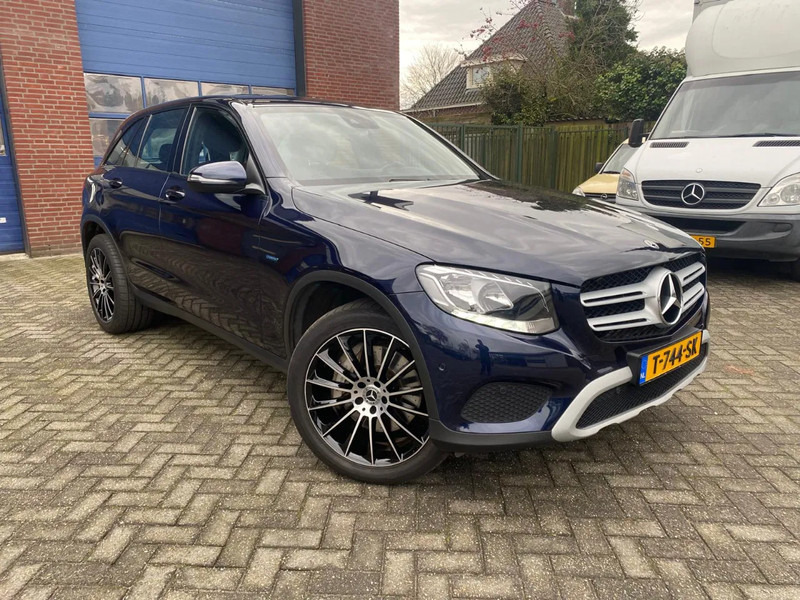 Mercedes-Benz GLC. 4 matic..... 350E benzine /Hybrid - Внедорожник: фото 1 Mercedes-Benz GLC. 4 matic..... 350E benzine /Hybrid - Внедорожник: фото 1