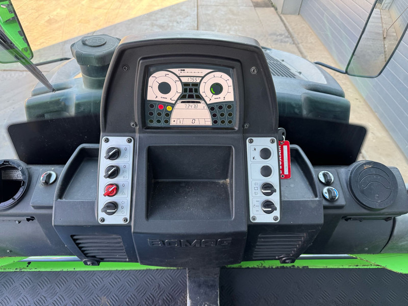 Каток Bomag BW174 AP-4i: фото 18 Каток Bomag BW174 AP-4i: фото 18