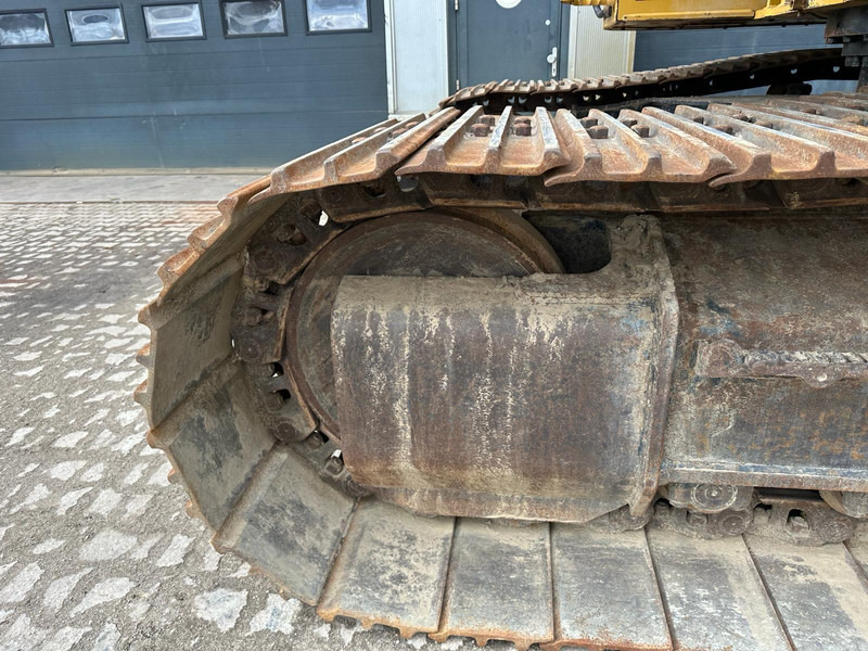 Гусеничный экскаватор Caterpillar 335F L CR: фото 8
