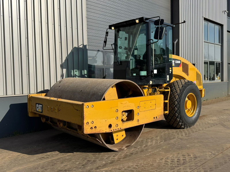 Caterpillar CS66B - Каток: фото 2 Caterpillar CS66B - Каток: фото 2