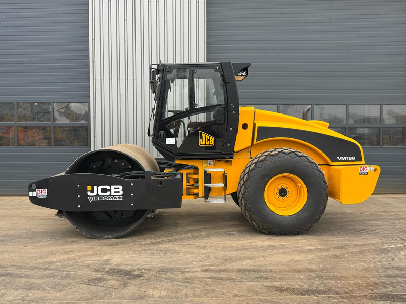 JCB VM166D - Каток: фото 1 JCB VM166D - Каток: фото 1