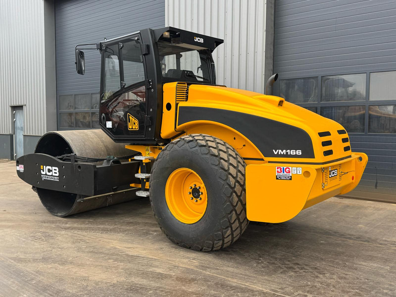 JCB VM166D - Каток: фото 3 JCB VM166D - Каток: фото 3