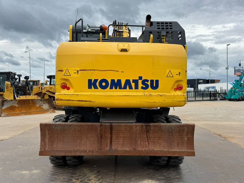 Komatsu PW180-11 - Колёсный экскаватор: фото 4 Komatsu PW180-11 - Колёсный экскаватор: фото 4
