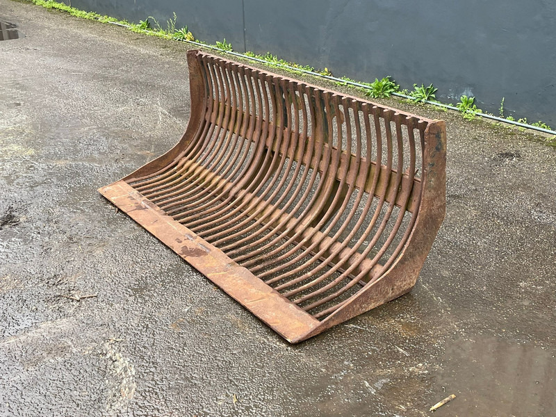 Skeleton bucket - Навесное оборудование: фото 1 Skeleton bucket - Навесное оборудование: фото 1