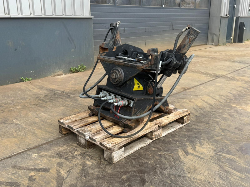 Verachtert CWT-40-H4N tilting quick coupler CW40 214-1033 - Сцепное устройство: фото 3 Verachtert CWT-40-H4N tilting quick coupler CW40 214-1033 - Сцепное устройство: фото 3