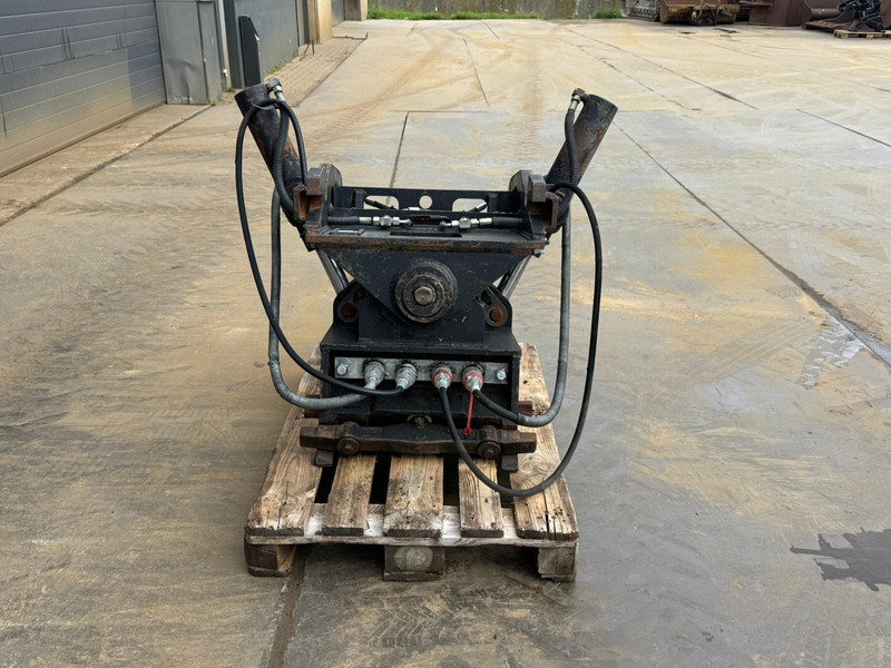 Verachtert CWT-40-H4N tilting quick coupler CW40 214-1033 - Сцепное устройство: фото 4 Verachtert CWT-40-H4N tilting quick coupler CW40 214-1033 - Сцепное устройство: фото 4