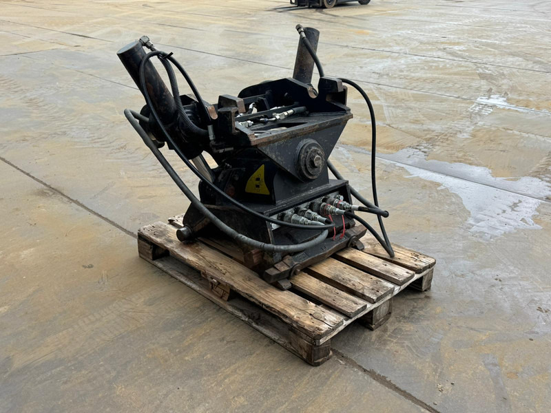 Verachtert CWT-40-H4N tilting quick coupler CW40 214-1033 - Сцепное устройство: фото 5 Verachtert CWT-40-H4N tilting quick coupler CW40 214-1033 - Сцепное устройство: фото 5