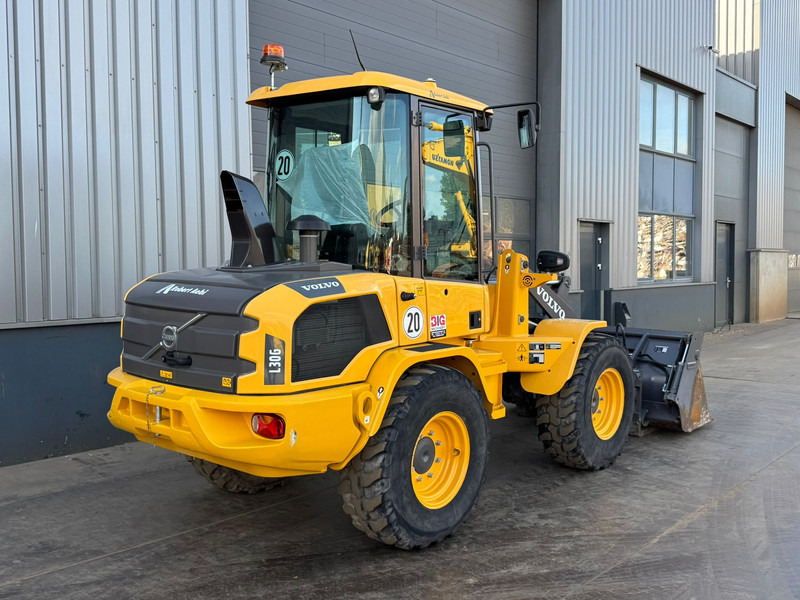 Volvo L30G - Колёсный погрузчик: фото 5 Volvo L30G - Колёсный погрузчик: фото 5