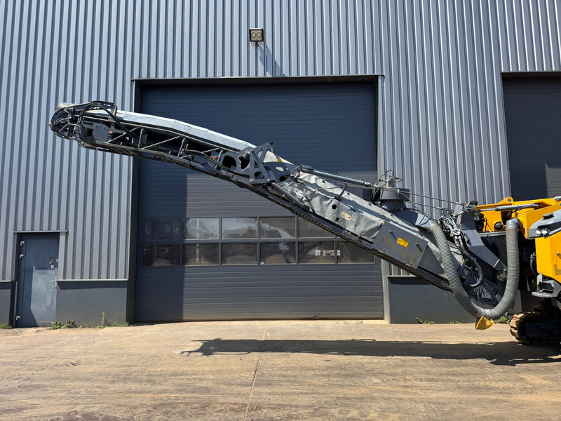 Wirtgen W100CFI - Асфальтоукладочная техника: фото 4 Wirtgen W100CFI - Асфальтоукладочная техника: фото 4