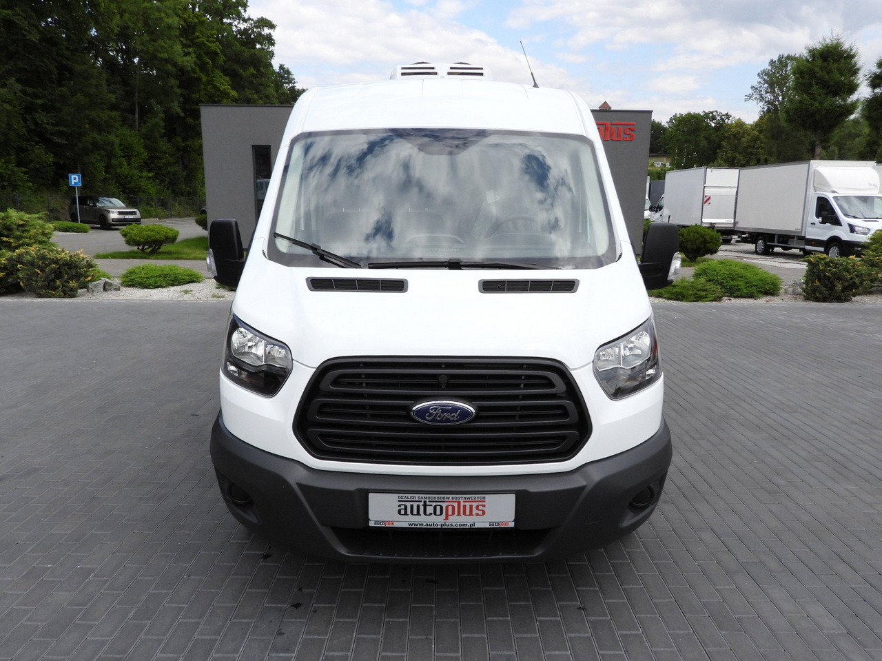 FORD TRANSIT REFRIGERATOR VAN 5*C AIR CONDITIONING 105HP - Малотоннажный рефрижератор: фото 5 FORD TRANSIT REFRIGERATOR VAN 5*C AIR CONDITIONING 105HP - Малотоннажный рефрижератор: фото 5