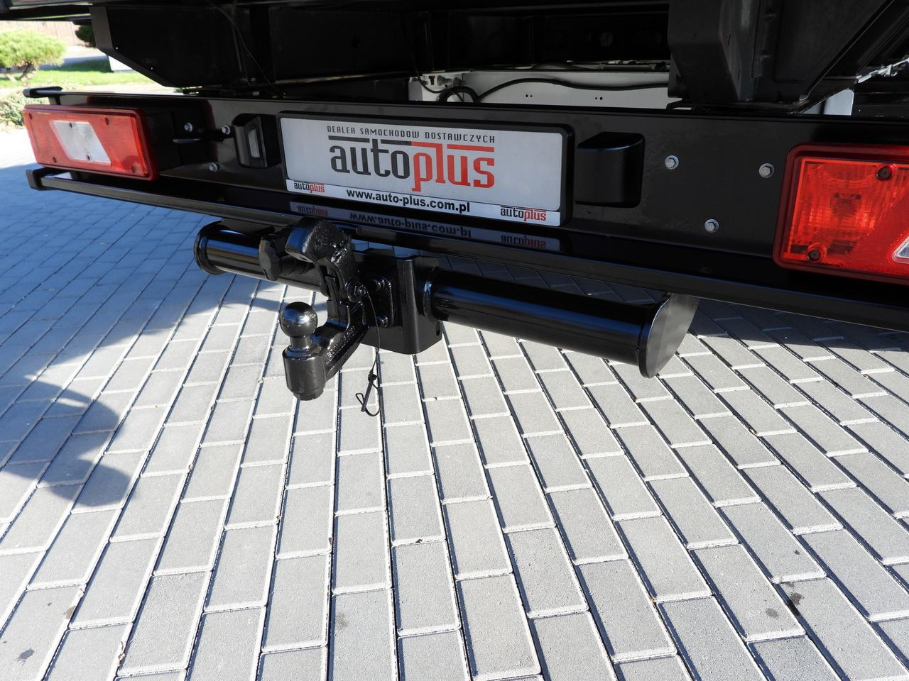 Малотоннажный бортовой грузовик FORD TRANSIT STAKE BODY 8 PALLETS TWIN WHEELS AIR CONDITIONING  155HP: фото 19