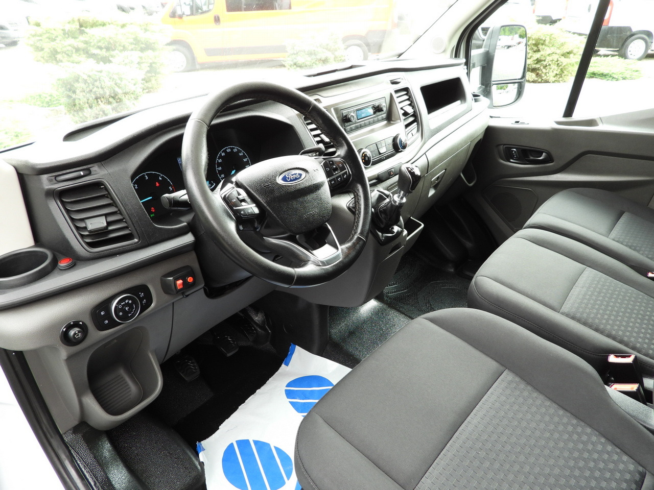 FORD TRANSIT TARPAULIN 8 PALLETS CRUISE CONTROL LED LIGHTS TWIN WHEELS AIR CONDITIONING 130HP - Тентованный фургон: фото 2 FORD TRANSIT TARPAULIN 8 PALLETS CRUISE CONTROL LED LIGHTS TWIN WHEELS AIR CONDITIONING 130HP - Тентованный фургон: фото 2