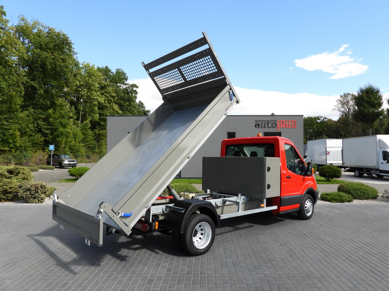 FORD TRANSIT TIPPER CRUISE CONTROL LED LIGHTS TWIN WHEELS AIR CONDITIONING 170HP - Малотоннажный самосвал: фото 3 FORD TRANSIT TIPPER CRUISE CONTROL LED LIGHTS TWIN WHEELS AIR CONDITIONING 170HP - Малотоннажный самосвал: фото 3