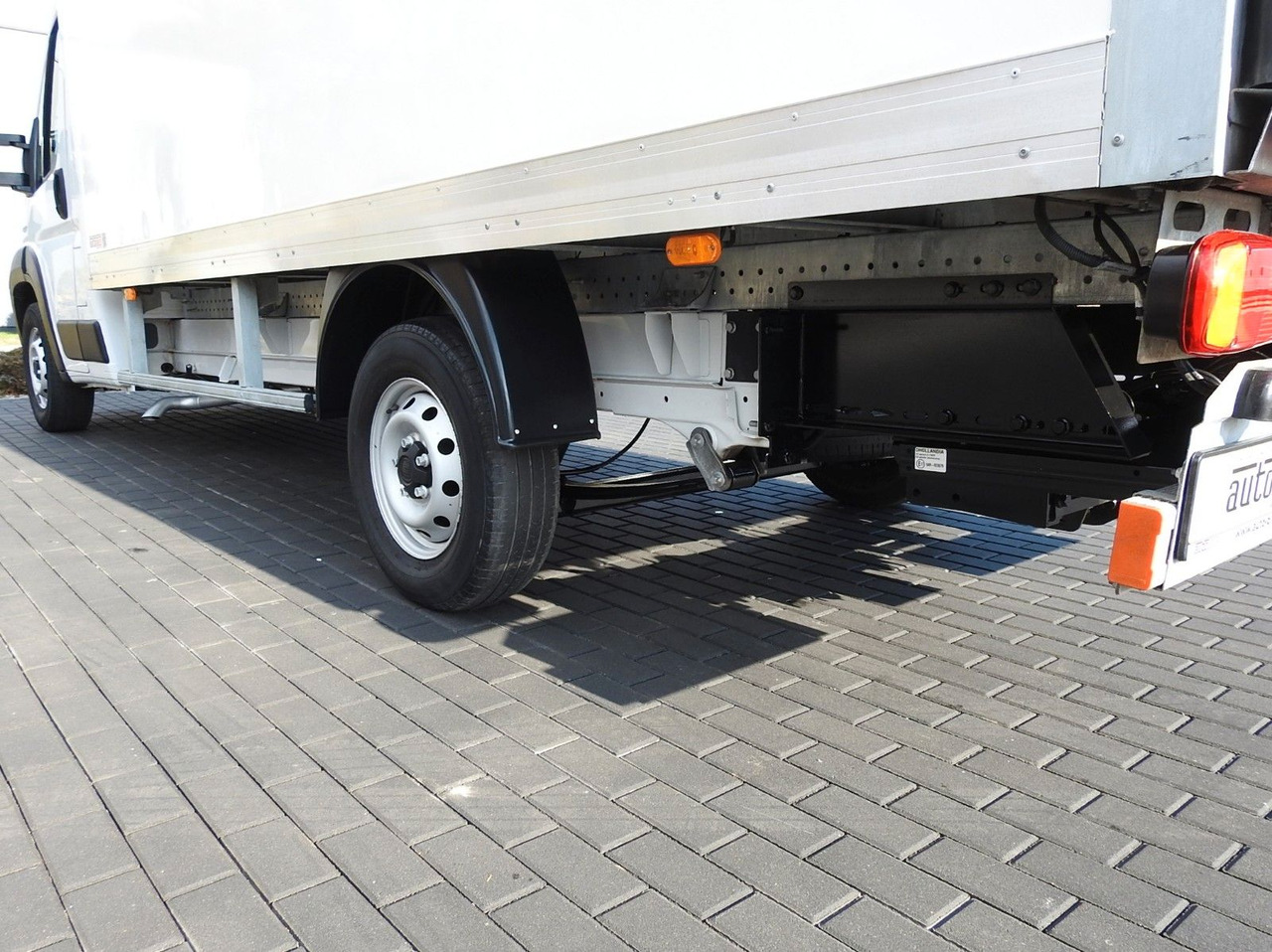 Малотоннажный фургон Fiat DUCATO  KOFFER AUFZUG 8 PALETTEN TEMPOMAT NAVI: фото 16