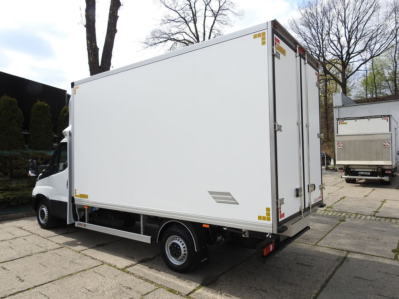 Новый Малотоннажный рефрижератор IVECO DAILY 35S16 NEW REGRIGERATOR BOX -10*C 8 PALLETS HEATING FUNCTION POWER SUPPLY 230V CRUISE CONTROL AIR CONDITIONING 160HP: фото 10
