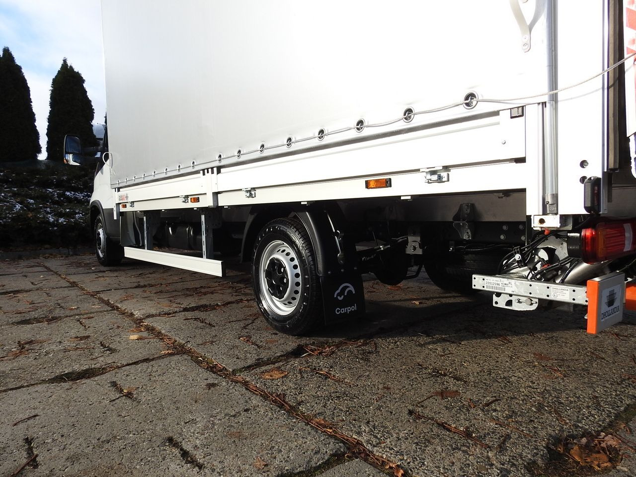 Новый Тентованный фургон IVECO DAILY 35S16 NEW TARPAULIN LIFT 8 PALLETS CRUISE CONTROL AIR CONDITIONING  160HP: фото 19