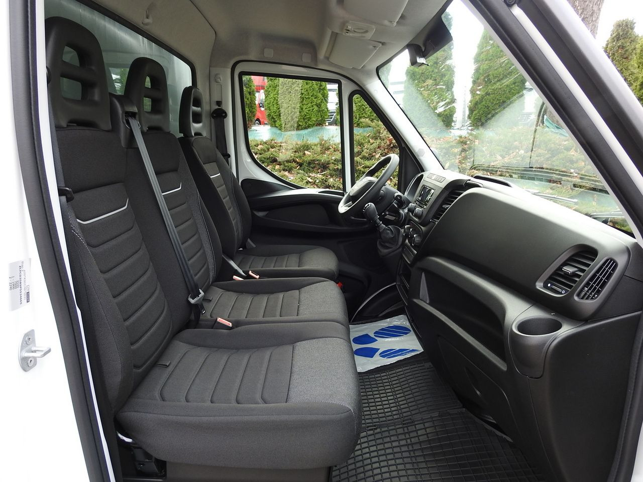 Новый Тентованный фургон IVECO DAILY 35S16 NEW TARPAULIN LIFT 8 PALLETS CRUISE CONTROL AIR CONDITIONING  160HP: фото 49