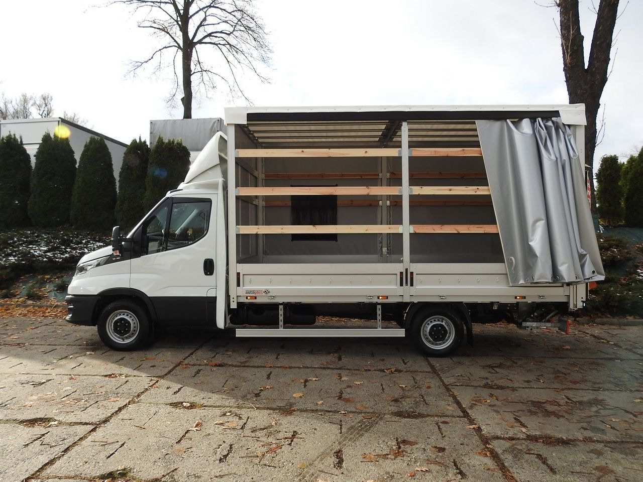 Новый Тентованный фургон IVECO DAILY 35S16 NEW TARPAULIN LIFT 8 PALLETS CRUISE CONTROL AIR CONDITIONING  160HP: фото 8