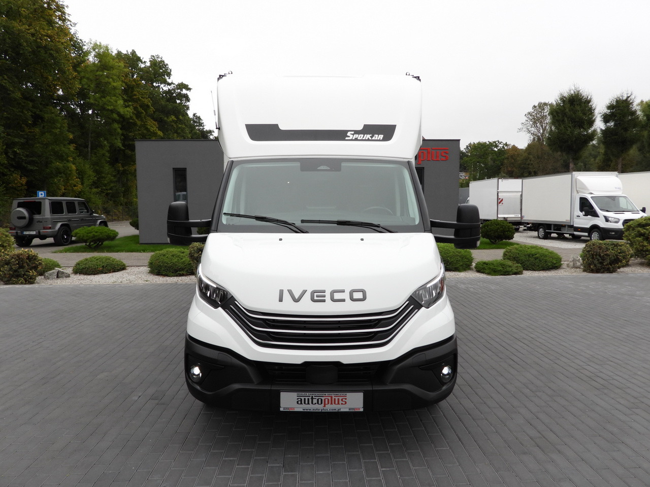 IVECO DAILY 35S18 BOX HI-MATIC LIFT 8 PALLETS CRUISE CONTROL NAVIGATION LED LIGHTS PNEUMATICS AUTOMATIC TRANSMISSION HI-MATIC AIR CONDITIONING 180HP - Малотоннажный фургон: фото 5 IVECO DAILY 35S18 BOX HI-MATIC LIFT 8 PALLETS CRUISE CONTROL NAVIGATION LED LIGHTS PNEUMATICS AUTOMATIC TRANSMISSION HI-MATIC AIR CONDITIONING 180HP - Малотоннажный фургон: фото 5