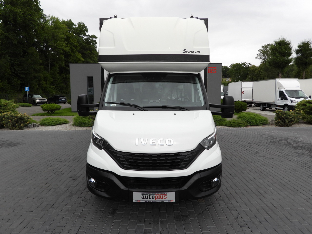 IVECO DAILY 35S18 TARPAULIN 10 PALLETS WEBASTO CRUISE CONTROL NAVIGATION LED LIGHTS AIR CONDITIONING 180HP - Тентованный фургон: фото 5 IVECO DAILY 35S18 TARPAULIN 10 PALLETS WEBASTO CRUISE CONTROL NAVIGATION LED LIGHTS AIR CONDITIONING 180HP - Тентованный фургон: фото 5