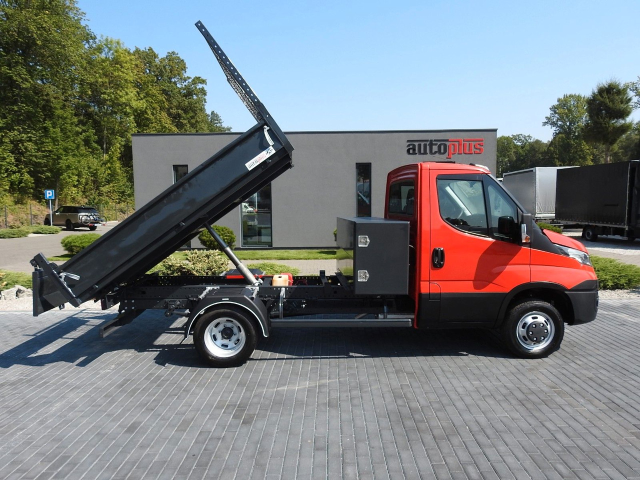 Малотоннажный самосвал Iveco DAILY 35C13 KIPPER TEMPOMAT A/C ZWILLINGSRÄDER: фото 8