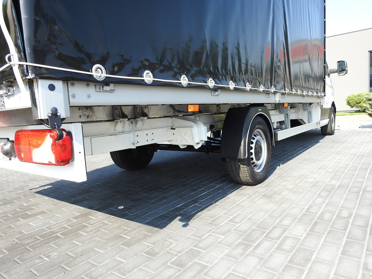 Тентованный фургон MAN TGE TARPAULIN 10 PALLETS AIR CONDITIONING  180HP: фото 17