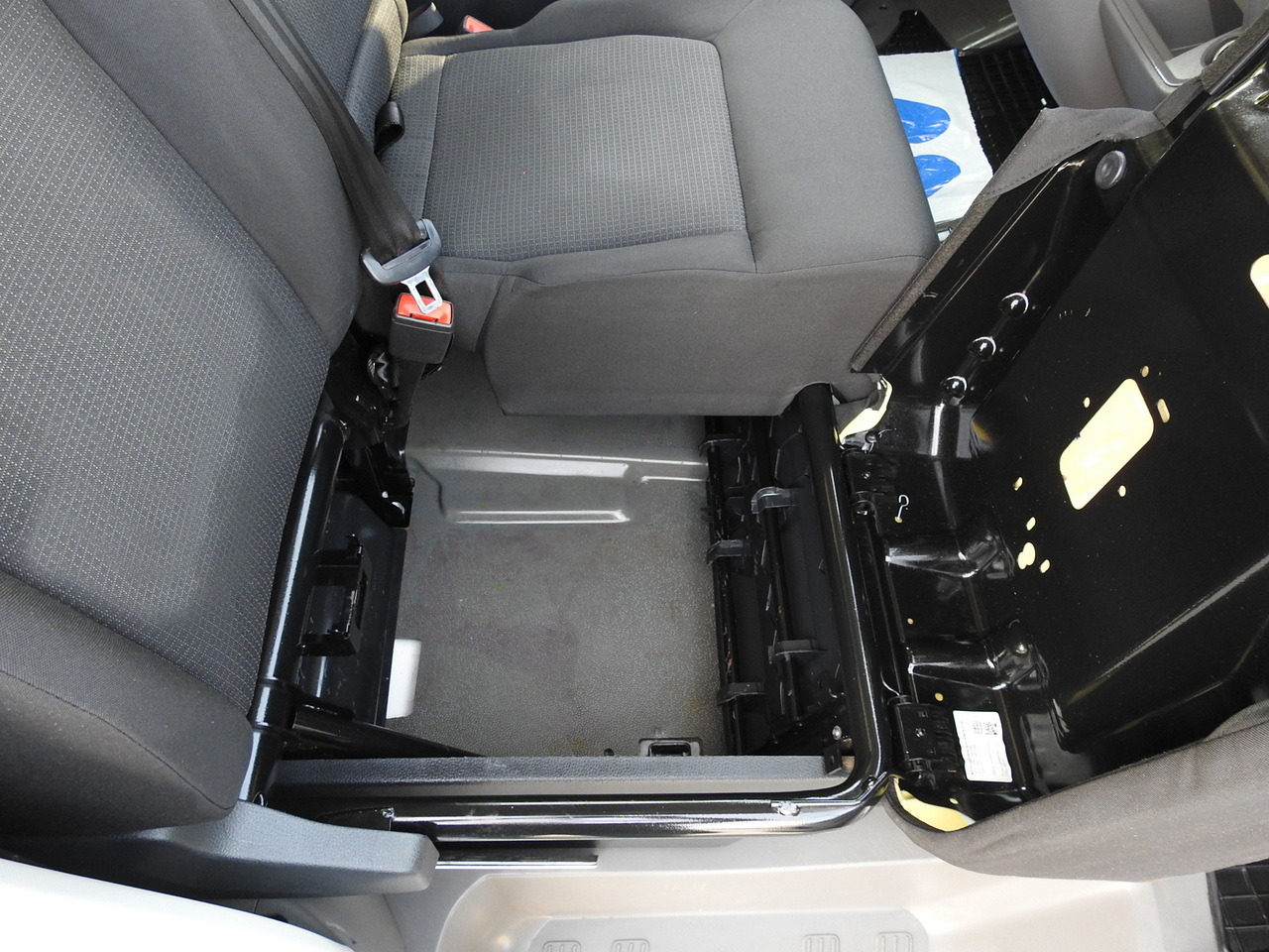 Тентованный фургон MAN TGE TARPAULIN 10 PALLETS AIR CONDITIONING  180HP: фото 45