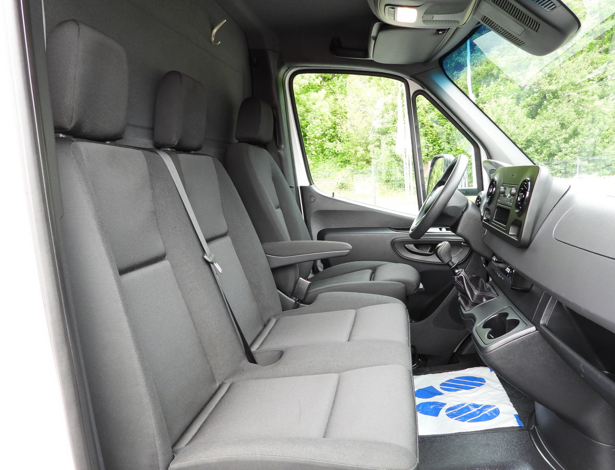 Тентованный фургон MERCEDES SPRINTER 519 TARPAULIN 8 PALLETS WEBASTO CRUISE CONTROL TWIN WHEELS AIR CONDITIONING 190HP: фото 43 Тентованный фургон MERCEDES SPRINTER 519 TARPAULIN 8 PALLETS WEBASTO CRUISE CONTROL TWIN WHEELS AIR CONDITIONING 190HP: фото 43