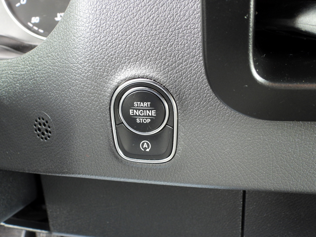 Тентованный фургон MERCEDES SPRINTER 519 TARPAULIN 8 PALLETS WEBASTO CRUISE CONTROL TWIN WHEELS AIR CONDITIONING 190HP: фото 39 Тентованный фургон MERCEDES SPRINTER 519 TARPAULIN 8 PALLETS WEBASTO CRUISE CONTROL TWIN WHEELS AIR CONDITIONING 190HP: фото 39