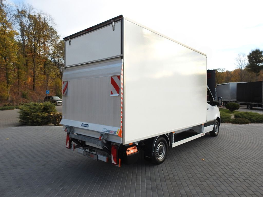 Mercedes-Benz SPRINTER KOFFER AUFZUG 8 PALETTEN KLIMAANLAGE - Малотоннажный фургон: фото 3 Mercedes-Benz SPRINTER KOFFER AUFZUG 8 PALETTEN KLIMAANLAGE - Малотоннажный фургон: фото 3