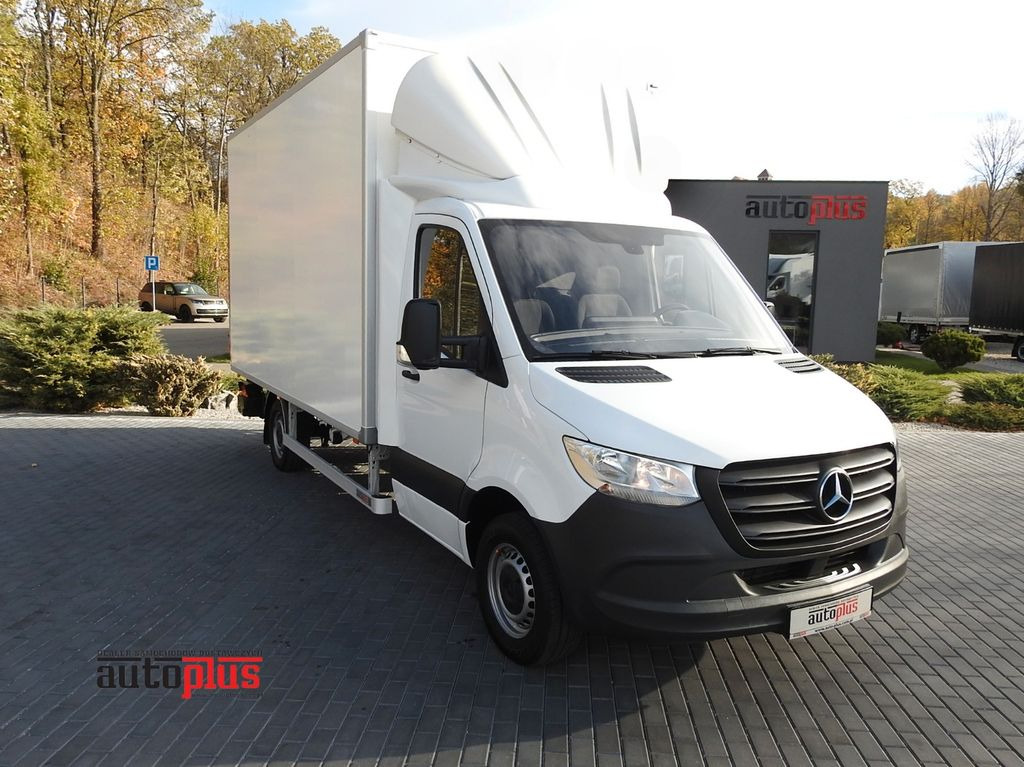 Mercedes-Benz SPRINTER KOFFER AUFZUG 8 PALETTEN KLIMAANLAGE - Малотоннажный фургон: фото 1 Mercedes-Benz SPRINTER KOFFER AUFZUG 8 PALETTEN KLIMAANLAGE - Малотоннажный фургон: фото 1