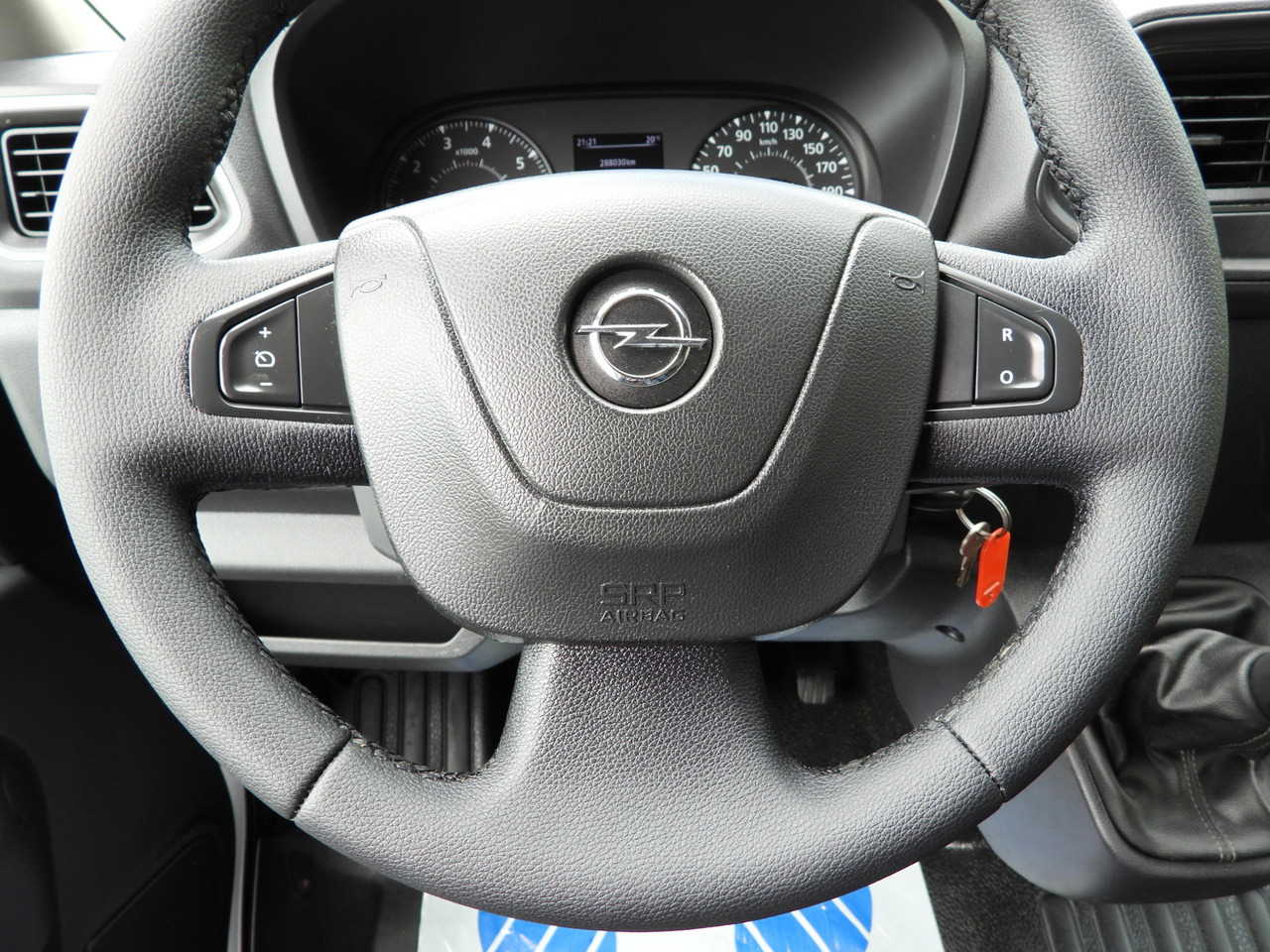 Тентованный фургон OPEL MOVANO TARPAULIN LIFT 9 PALLETS WEBASTO CRUISE CONTROL LED LIGHTS PNEUMATICS AIR CONDITIONING 165HP: фото 37 Тентованный фургон OPEL MOVANO TARPAULIN LIFT 9 PALLETS WEBASTO CRUISE CONTROL LED LIGHTS PNEUMATICS AIR CONDITIONING 165HP: фото 37