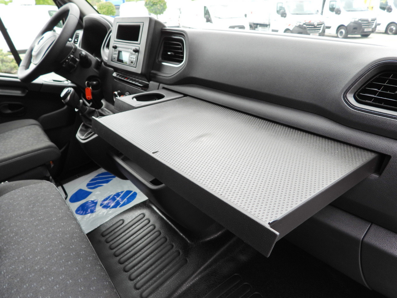 Тентованный фургон OPEL MOVANO TARPAULIN LIFT 9 PALLETS WEBASTO CRUISE CONTROL LED LIGHTS PNEUMATICS AIR CONDITIONING 165HP: фото 47 Тентованный фургон OPEL MOVANO TARPAULIN LIFT 9 PALLETS WEBASTO CRUISE CONTROL LED LIGHTS PNEUMATICS AIR CONDITIONING 165HP: фото 47