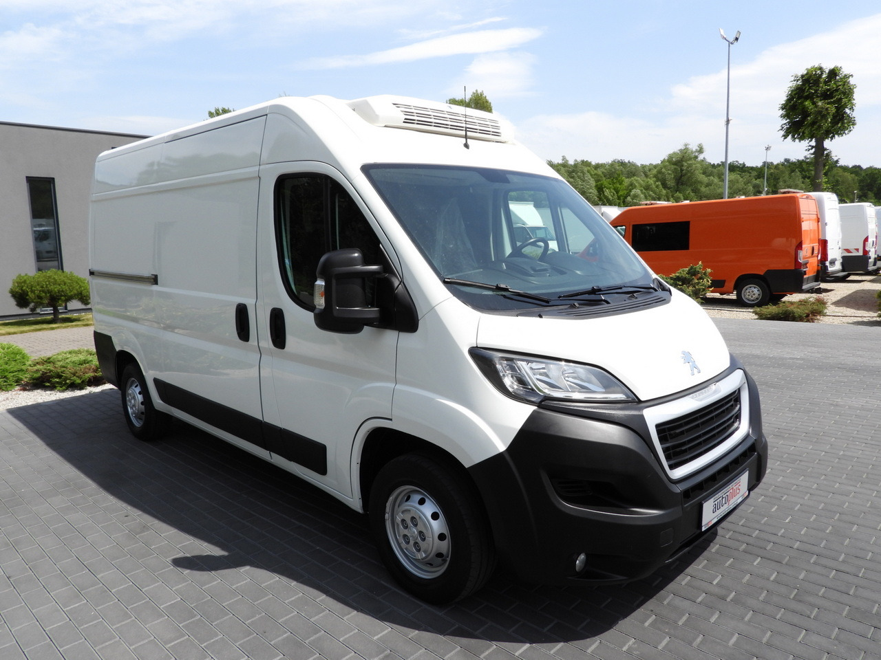 PEUGEOT BOXER REFRIGERATOR VAN -10*C CRUISE CONTROL AIR CONDITIONING 130HP - Малотоннажный рефрижератор: фото 4 PEUGEOT BOXER REFRIGERATOR VAN -10*C CRUISE CONTROL AIR CONDITIONING 130HP - Малотоннажный рефрижератор: фото 4