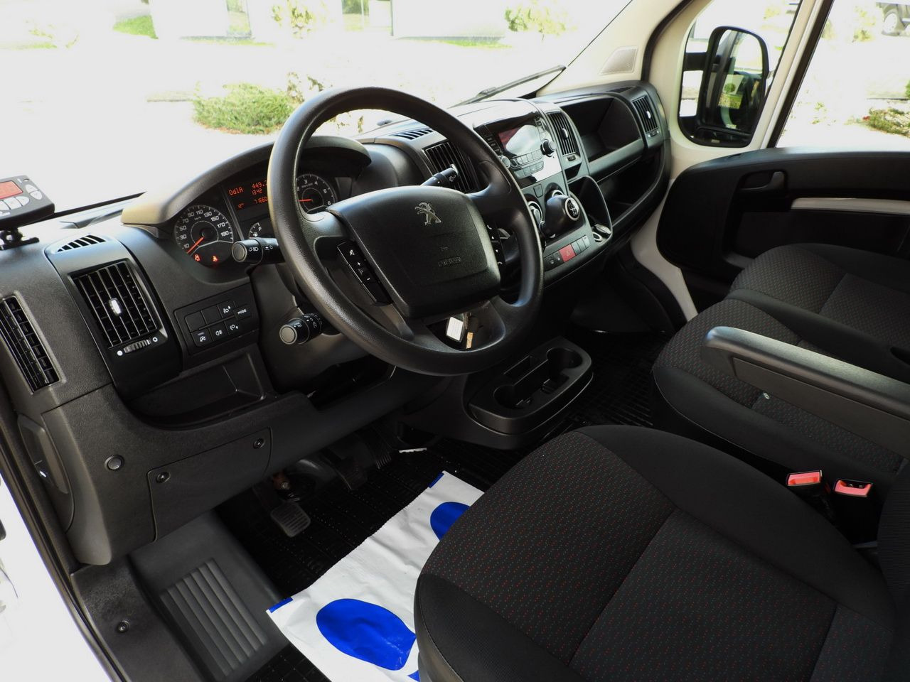 PEUGEOT BOXER REGRIGERATOR BOX 0*C 8 PALLETS CRUISE CONTROL LED LIGHTS AIR CONDITIONING 150HP - Малотоннажный рефрижератор: фото 2 PEUGEOT BOXER REGRIGERATOR BOX 0*C 8 PALLETS CRUISE CONTROL LED LIGHTS AIR CONDITIONING 150HP - Малотоннажный рефрижератор: фото 2