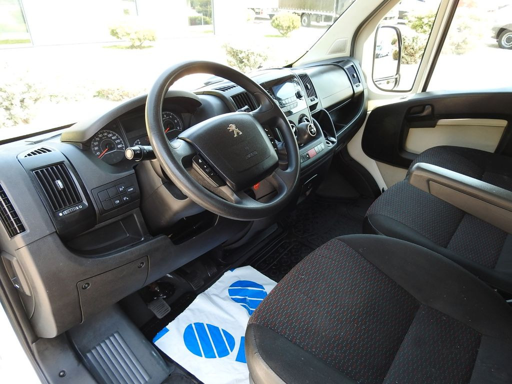 Peugeot BOXER KASTENWAGEN DOPPELKABINE 7 SITZE 110PS - Цельнометаллический фургон, Грузопассажирский фургон: фото 2 Peugeot BOXER KASTENWAGEN DOPPELKABINE 7 SITZE 110PS - Цельнометаллический фургон, Грузопассажирский фургон: фото 2