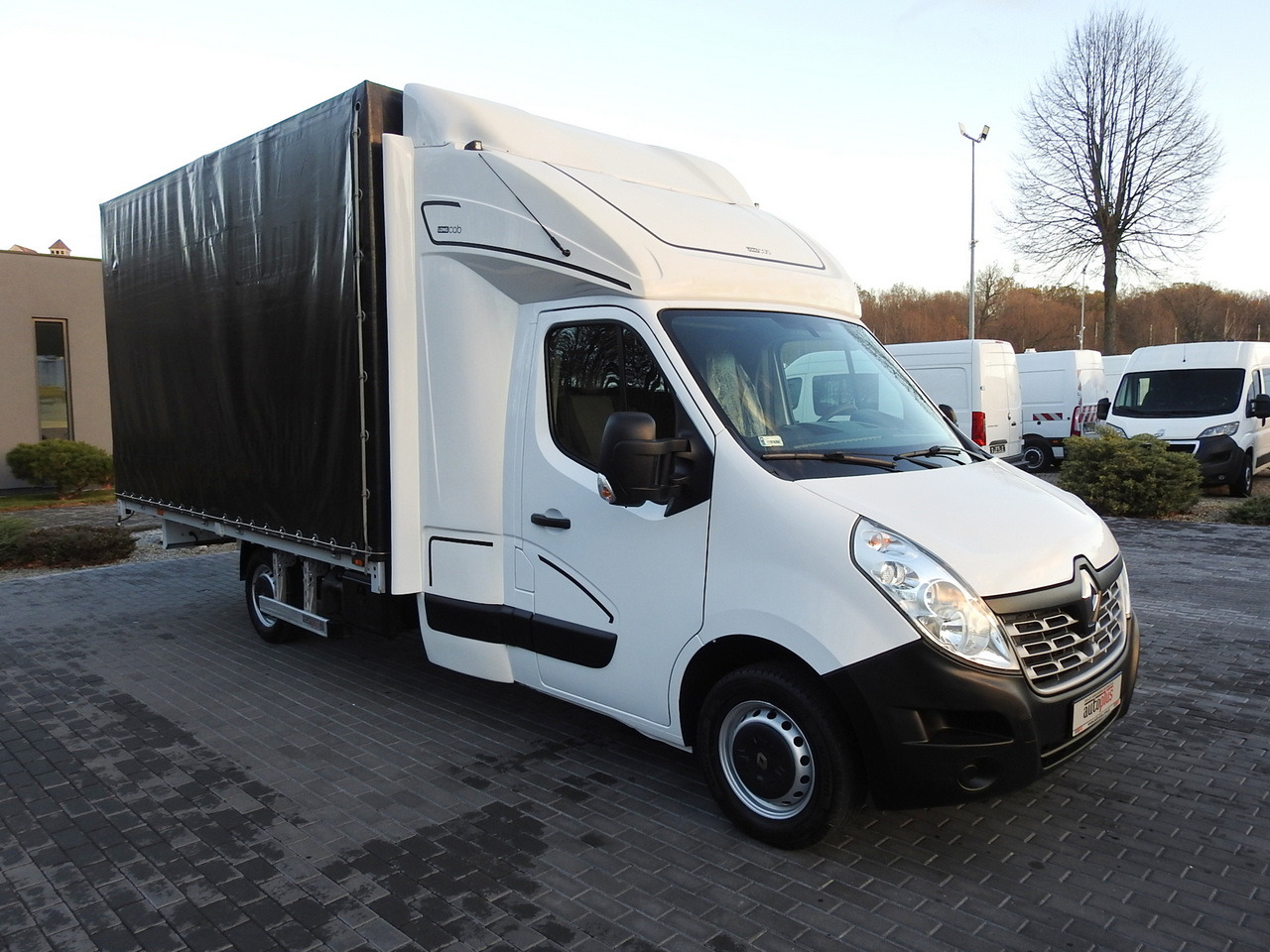 RENAULT MASTER TARPAULIN 10 PALLETS WEBASTO CRUISE CONTROL AIR CONDITIONING PNEUMATICS AUTOMATIC TRANSMISSION 170HP - Тентованный фургон: фото 4 RENAULT MASTER TARPAULIN 10 PALLETS WEBASTO CRUISE CONTROL AIR CONDITIONING PNEUMATICS AUTOMATIC TRANSMISSION 170HP - Тентованный фургон: фото 4